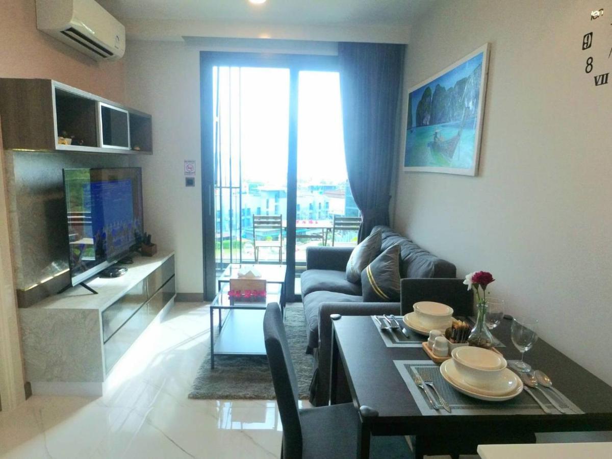 B202-hi-ended Sea View 1 Bedroom At *