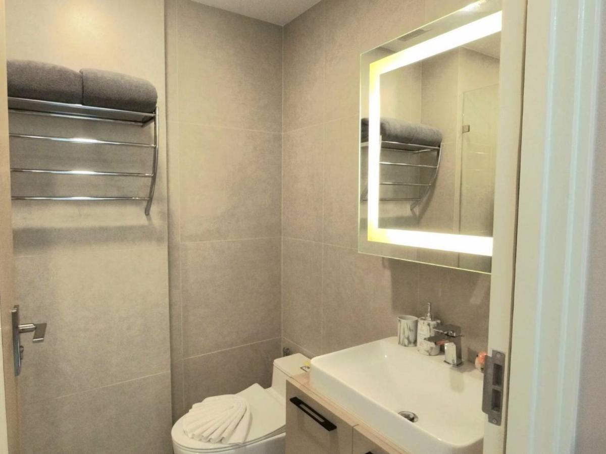 Apartment B202-hi-ended Sea View 1 Bedroom At *