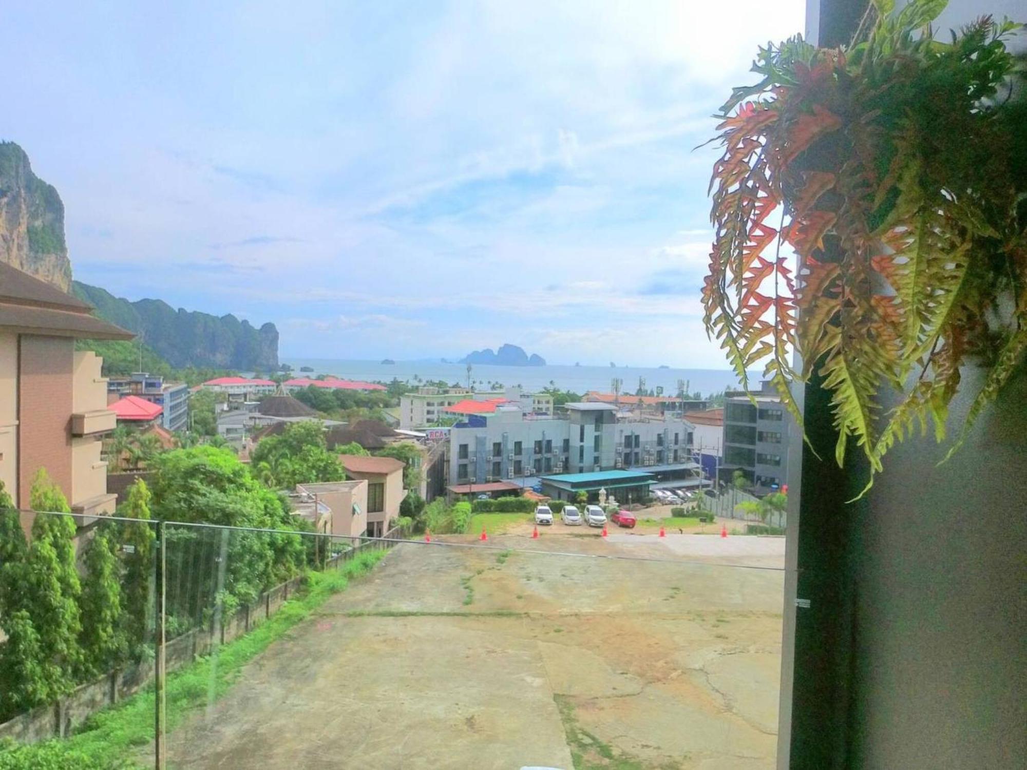 B202-hi-ended Sea View 1 Bedroom At *
